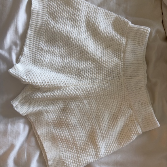 White Knitted shorts, Size XS - Picture 1 of 2